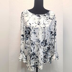 Karl Lagerfeld womens 3X long sleeve top. Ruffle cuff sleeve, round neckline